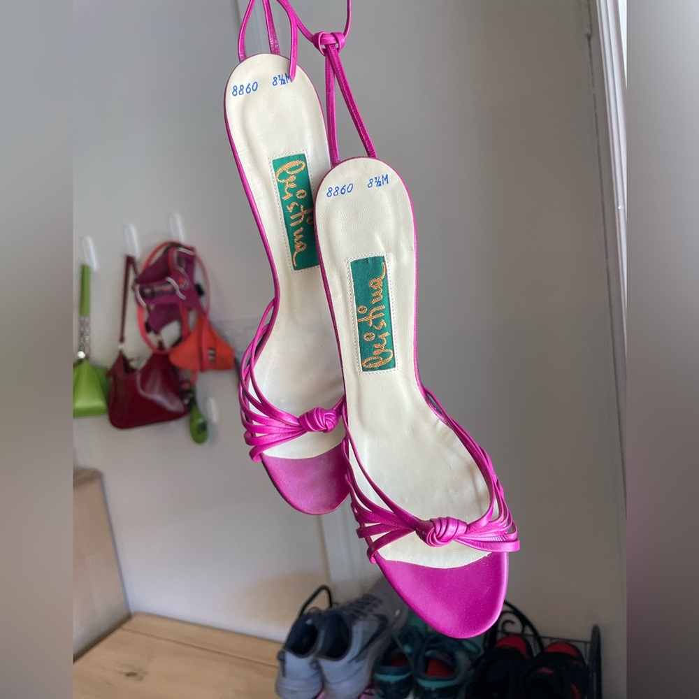 New Vintage 80s Cristina Bright Pink Heeled Sandals.